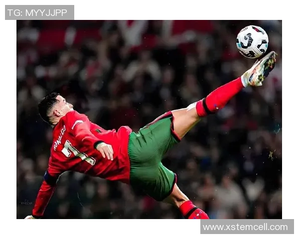 足球历史上33号球星的传奇足迹与辉煌瞬间解析